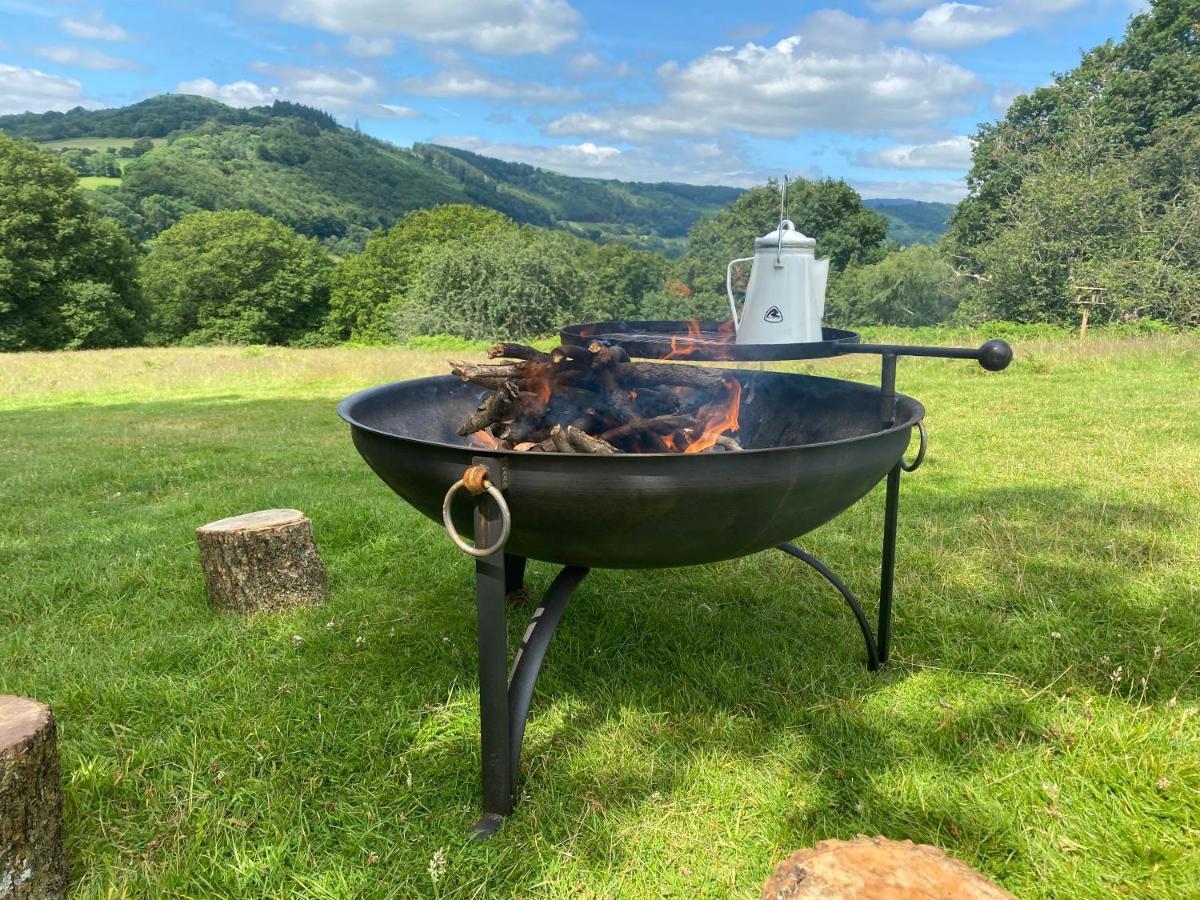 Hotel Black Mountains Glamping Abergavenny Esterno foto