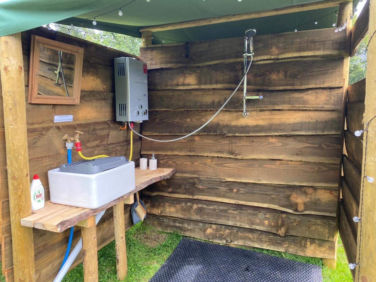 Hotel Black Mountains Glamping Abergavenny Esterno foto